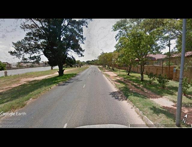 FARM FOR SALE IN HONEYDEW MANOR